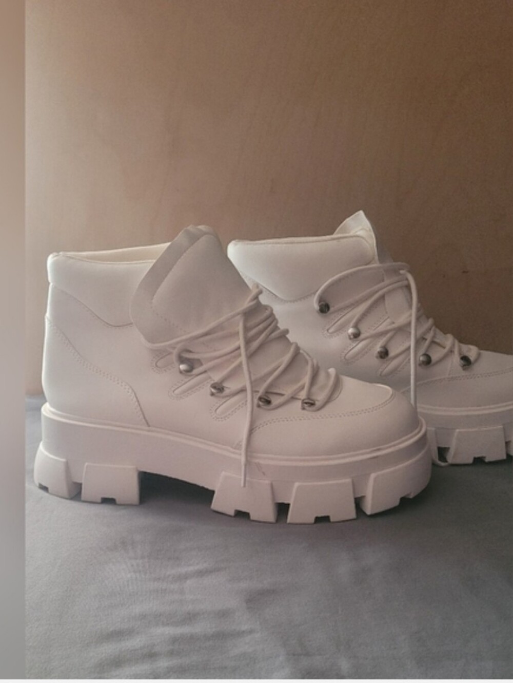 Forever 21 White Platform Lace-Up Ankle Boots